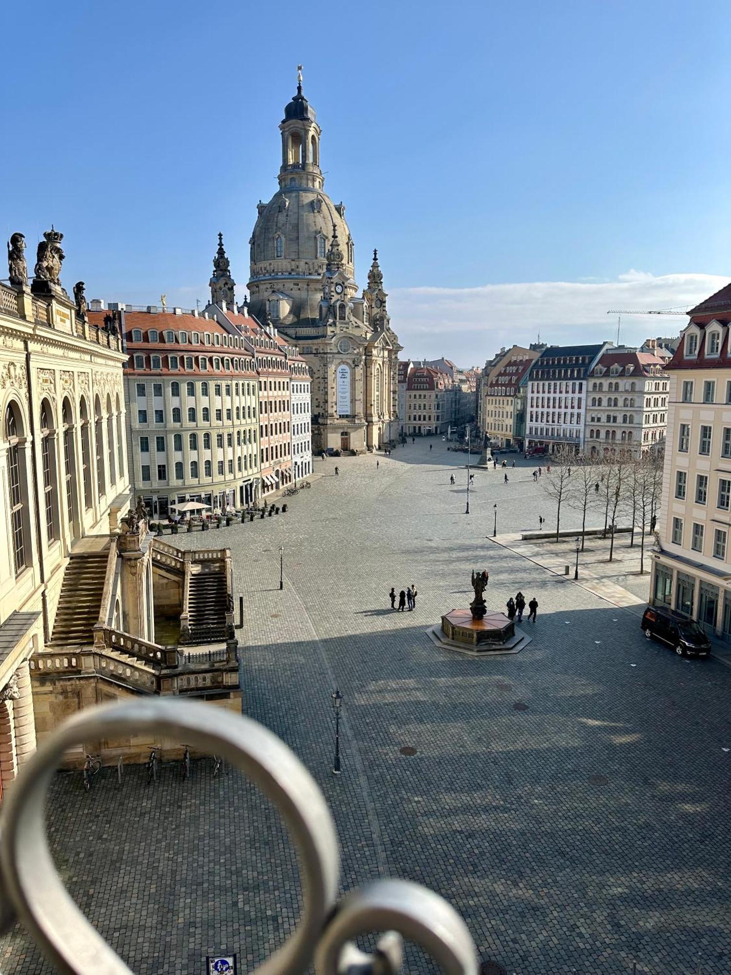Luxus Suite Mit Einmaligem Blick Auf Die Frauenkirche Dresde Exterior foto